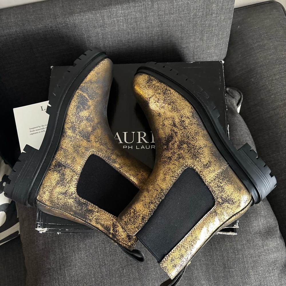 Lauren Ralph Lauren Corinne Bootie black bronze
#10 - Picture 8 of 12